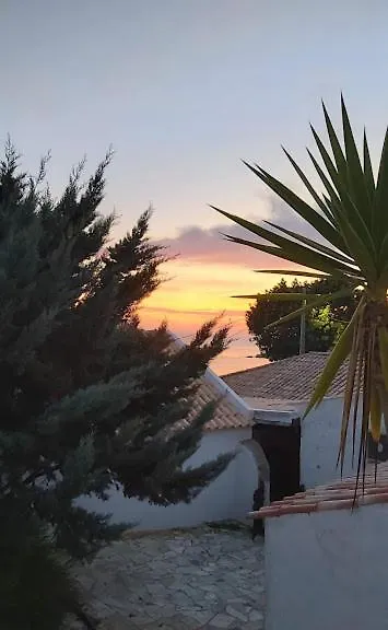Casas Dona Vitoria Apartamento 4 Hotel Burgau Guest house